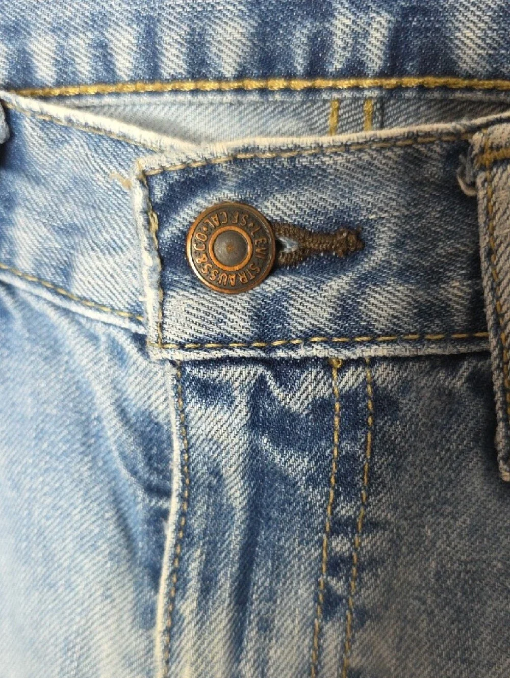 Levi's 505 Regular Straight Light Wash Denim Blue Jeans Mens 32x30 Vintage Vibe